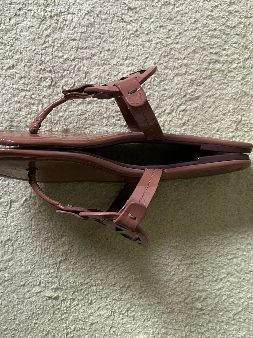 Tory Burch Women’s Tan Leather Cutout Logo Thong Sandals Sz 8.5